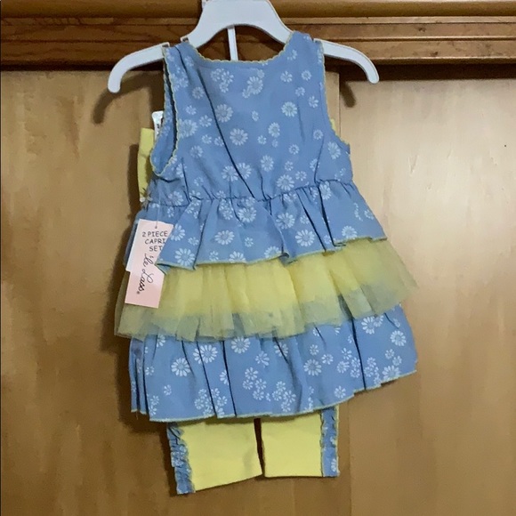 2 piece Capri spring set 24mo - Picture 1 of 3